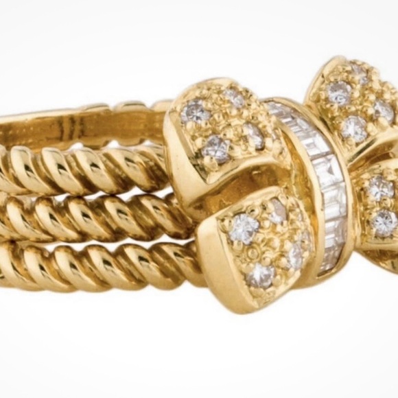 18k Yellow Gold Diamond Cable Bow Ring - Women Jewelry - Picture 5 of 6